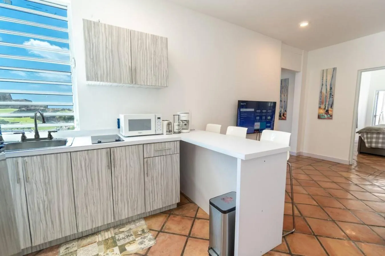 Modern 4-Bedroom Penthouse In Historic Old San Juan Apartment